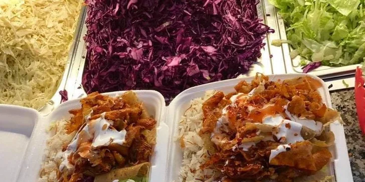 Kebab burger nebo kebab talíř i s přílohou podle výběru pro 1 i 2 osoby