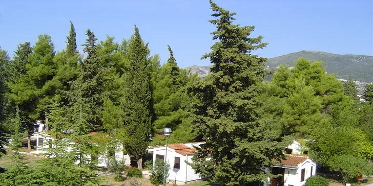 7 nocí all inclusive mezi Splitem a Trogirem: pokoje či bungalovy 100 metrů od moře, nápoje celý den