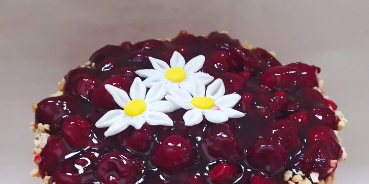 Sladké pokušení: cupcakes i čokoládový, ovocný, jogurtový a Pavlova dort