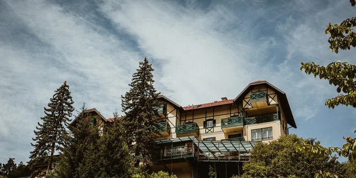 Dovolená ve slovinském Bledu: 4* hotel se snídaní a wellness, 200 metrů od jezera
