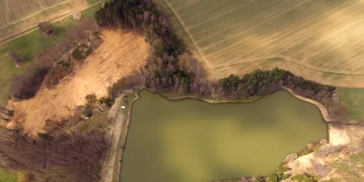 Až třídenní povolenka na rybaření na soukromém rybníku na Vysočině