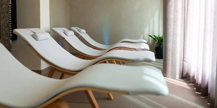 Italské letovisko Caorle: 4* hotel 80 metrů od pláže, se snídaní, bazénem a dětským hřištěm