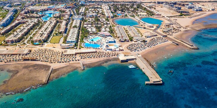 All inclusive dovolená v Hurghadě: letenka, 4* hotel u pláže a s aquaparkem
