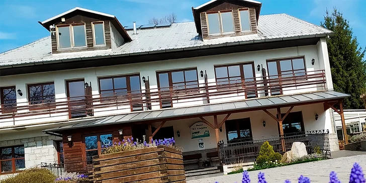 Pobyt pro rodinu či partu na Trojáku: plně vybavené apartmány, bowling i vstup do bazénu