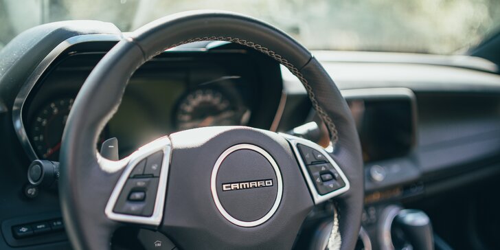 Jízda v Chevroletu Camaro Convertible: spolujízda, řízení i zapůjčení