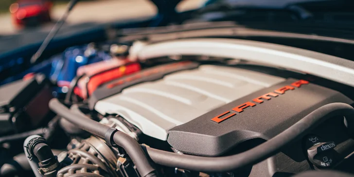 Jízda v Chevroletu Camaro Convertible: spolujízda, řízení i zapůjčení