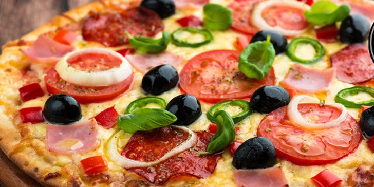Italská pizza s sebou včetně krabice