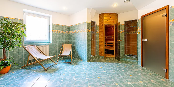 Privátní wellness pro pár: 80 min. relaxu v sauně a perličkové vaně i s nápoji