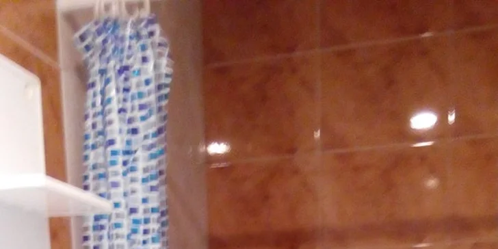 Letní dovolená na Makarské riviéře: hotel u pláže a s polopenzí, dítě do 11,9 let zdarma