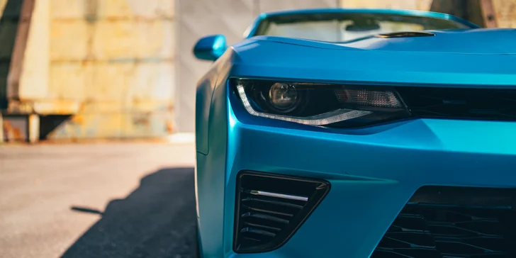 Jízda v Chevroletu Camaro Convertible: spolujízda, řízení i zapůjčení