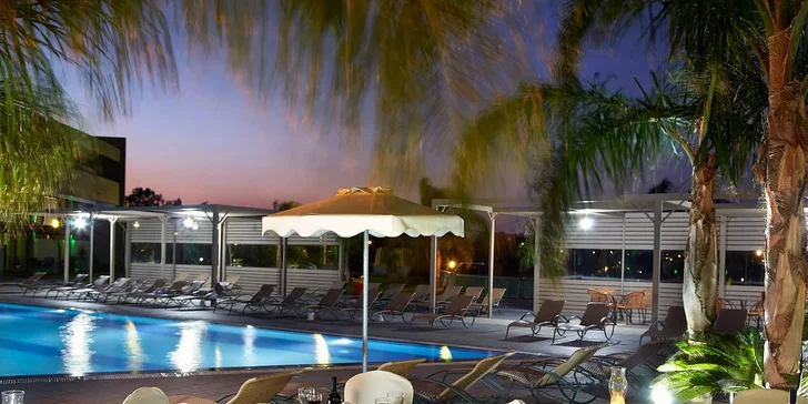 Rhodos all inclusive vč. letenky: 4* resort v letovisku Kalithea s bazény, 150 m od pláže