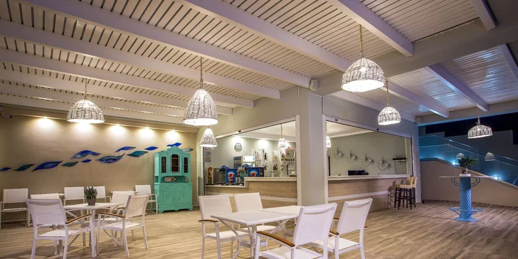 Letecky na Rhodos: 3* resort na klidném místě s aquaparkem a all inclusive