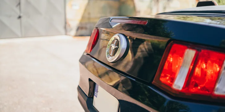 Ford Mustang Convertible: 30min. jízda i zapůjčení vozu až na 48 hodin