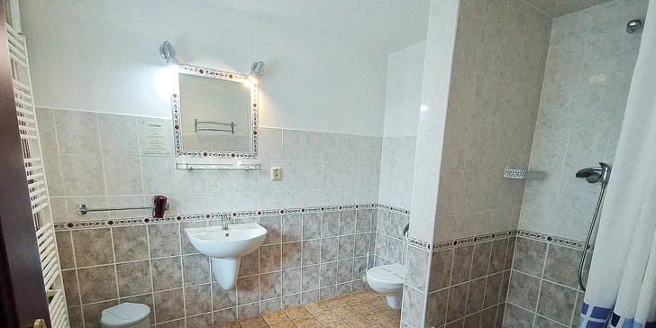 Odpočinek v klidné části Mariánských Lázní: hotel s polopenzí i s wellness procedurami