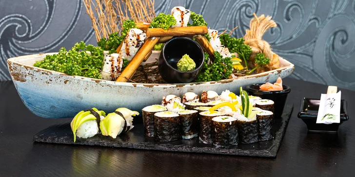Pestré sushi sety u Stodolní: 24–70 rolek s rybami i zeleninou