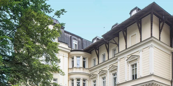 Nově zrekonstruovaný 5* hotel v Mariánkách: polopenze, sauny, bazény a koupel