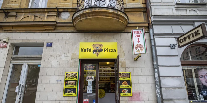 Pizza o průměru 32–40 cm dle výběru: prosciutto e funghi, quattro formagi i diavola s chorizem