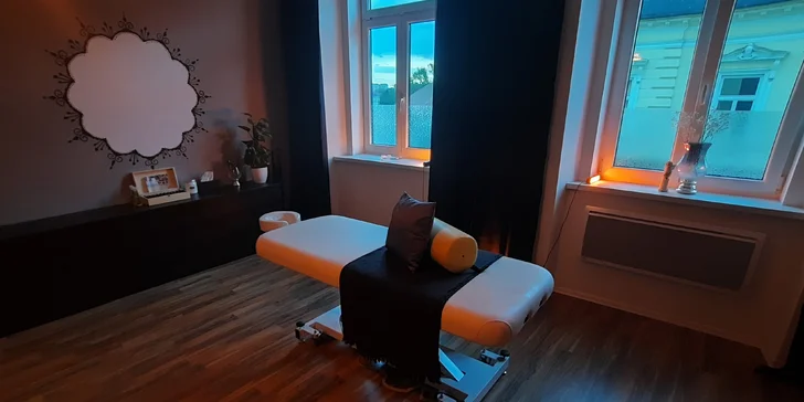 Aromatická relaxační masáž přírodními oleji, výběr z 50 druhů