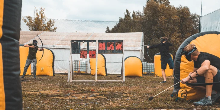 Hry na přesnou mušku: lukostřelba ve formě adrenalinové zábavy i paintballová přestřelka