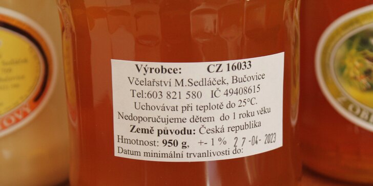 Sladký med z českého včelařství: 950 gramů květového nebo pastového medu