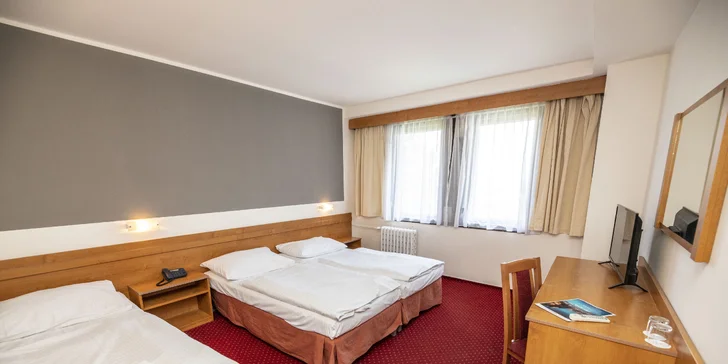 Praha levně a u lesa, stranou od lidí: pobyt až na 12 nocí, po ránu švédské stoly u snídaně