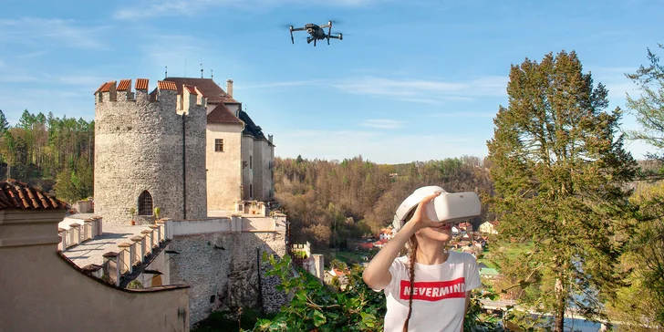Vyhlídkový let dronem sledovaný brýlemi pro virtuální realitu
