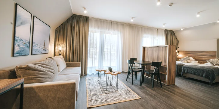Pobyt v polských Krkonoších: nové apartmány u jezera Sosnówka, snídaně či polopenze a wellness