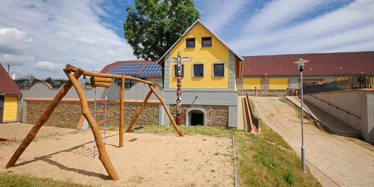 Statek na Vysočině: snídaně, zookoutek se zvířátky i minigolf