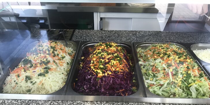 Kebab v Táboře: döner, box nebo talíř s hranolky i salátem