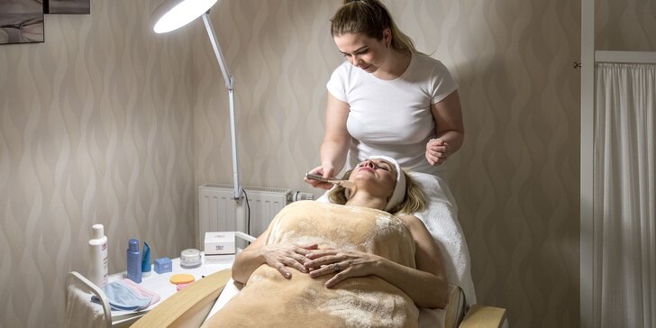Luxusní péče o celé tělo: kosmetické ošetření, zábal i masáž zad