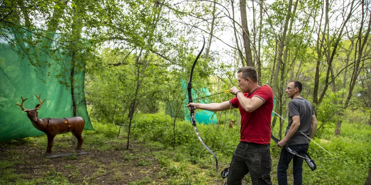Jedna hra 3D lukostřelby v Pirátí zátoce pro děti, studenty i dospělé