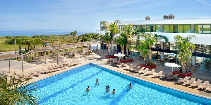 Rhodos all inclusive vč. letenky: 4* resort v letovisku Kalithea s bazény, 150 m od pláže