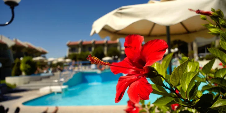 Rhodos all inclusive vč. letenky: 4* resort v letovisku Kalithea s bazény, 150 m od pláže