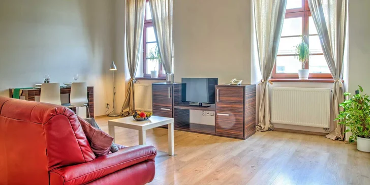 Pobyt v moderních apartmánech v centru Hradce Králové i se snídaní