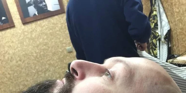 Buďte za elegána: střih, holení či oboje v Royal cut barber v centru Prahy
