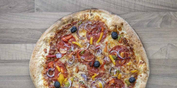 2 pizzy z francouzského stánku v Hodolanech: klasické, méně tradiční i sladké