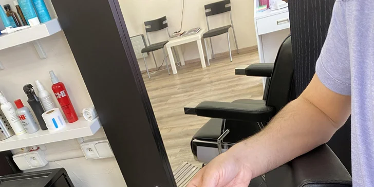 Nový sestřih na Žižkově: úprava vousů, střih nebo oholení hlavy břitvou