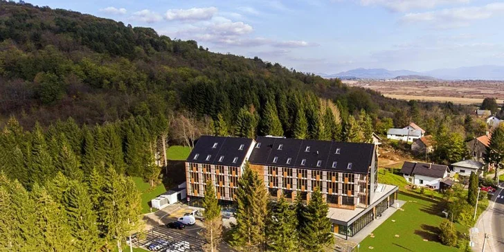 Pobyt se snídaní v moderním 4* hotelu v blízkosti krásných Plitvických jezer