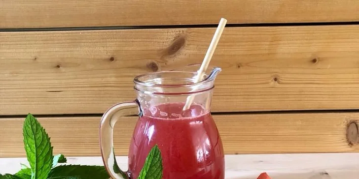 Rodinná kavárna Opava: ovocná limonáda dle výběru, melounový fresh i ledové frappé
