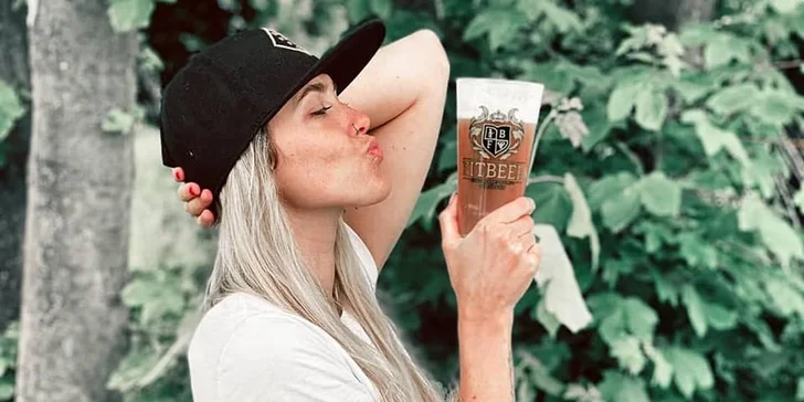 „Na jedno“ bez výčitek: 3–15 litrů nízkosacharidového piva Fit Beer stočeného do pet lahví