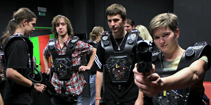 Laser game - letní adrenalin až pro 8 hráčů