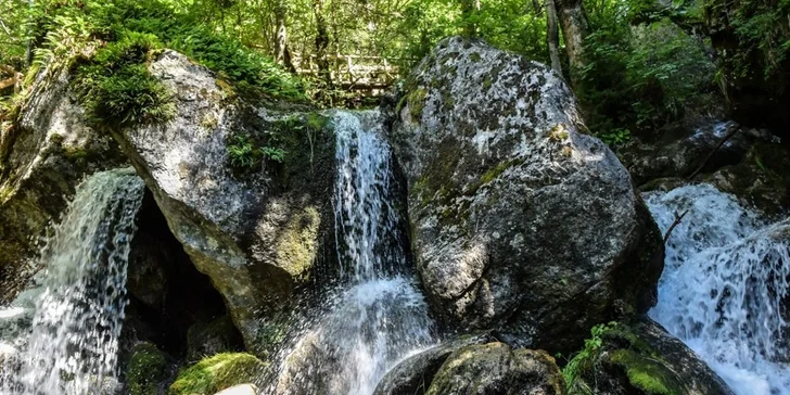 Turistika v Rakousku: skalní soutěska a túra k vodopádům Myrafälle