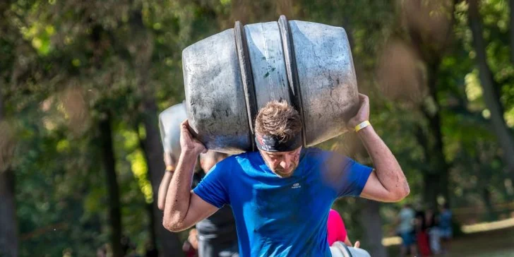 Gladiator Race Josefov: registrace do extrémního závodu, funkční tričko, startovní balíček a medaile