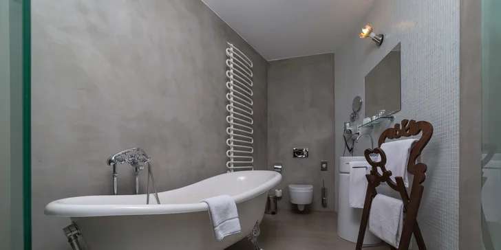 Historická Praha: romantický pobyt se snídaní v design hotelu na Malé Straně