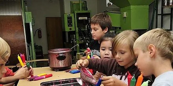 Výrobní dílna ve svíčkárně s návštěvou mini farmy