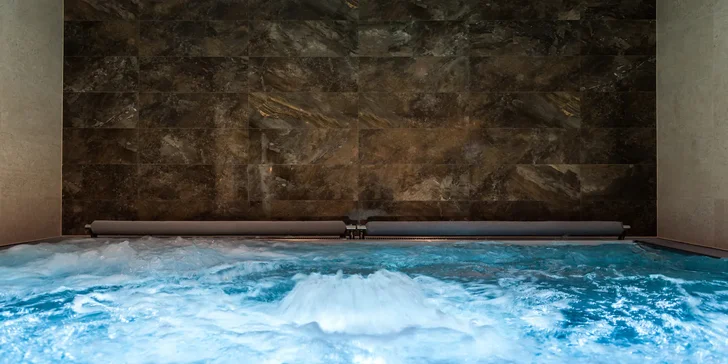 5* dovolená v Rijece: hotel Hilton se soukromou pláží, wellness a snídaní
