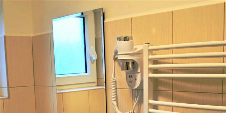 Až 8denní pobyt přímo u Lipna: vířivka, pokoj, bungalov či apartmán nebo chatka