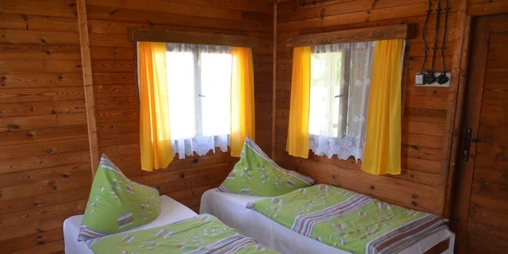 Až 8denní pobyt přímo u Lipna: vířivka, pokoj, bungalov či apartmán nebo chatka