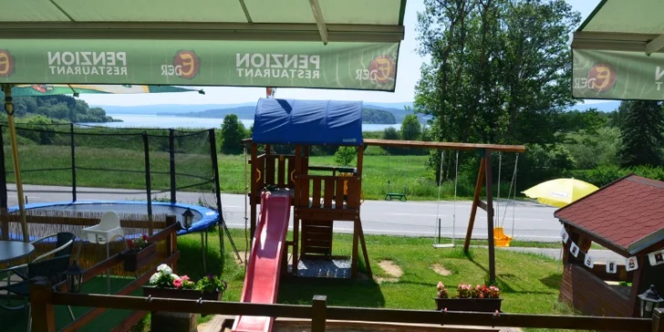 Až 8denní pobyt přímo u Lipna: vířivka, pokoj, bungalov či apartmán nebo chatka