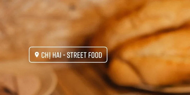 Asijské speciality v Sapě: bageta bánh mì, syčící placka i letní závitky